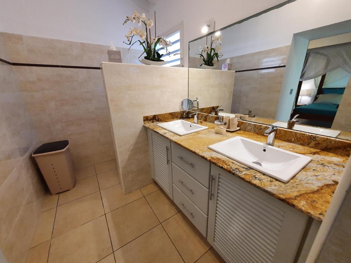 Villa Deluxe L'Hacienda Villa Vue Mer 180 Piscine Jacuzzi Proche Plage Marina Golf Pointe Des Chateaux Et Casino Jardin Clos Voyage Durable サン・フランソワ エクステリア 写真