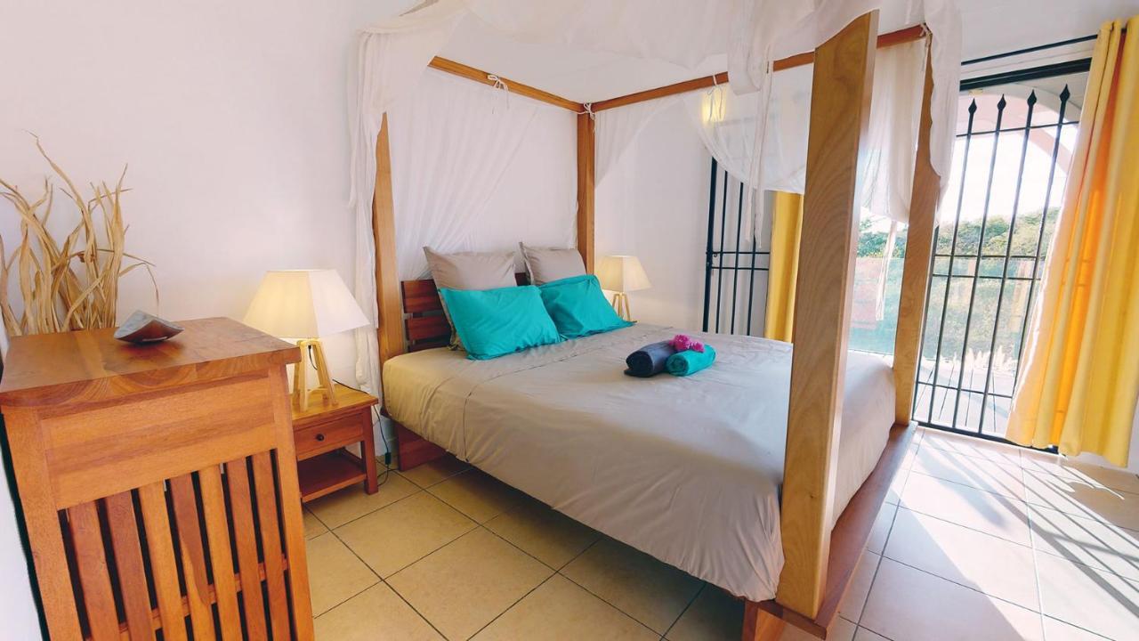Villa Deluxe L'Hacienda Villa Vue Mer 180 Piscine Jacuzzi Proche Plage Marina Golf Pointe Des Chateaux Et Casino Jardin Clos Voyage Durable サン・フランソワ エクステリア 写真