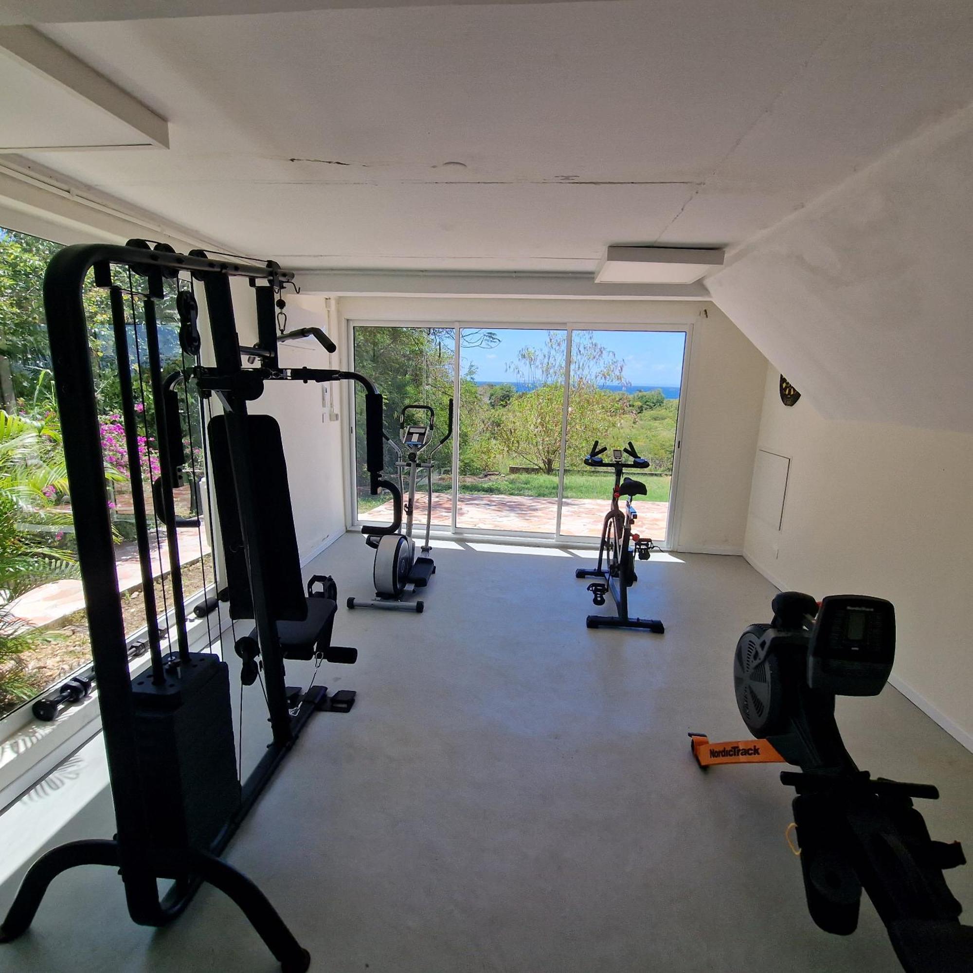 Villa Deluxe L'Hacienda Villa Vue Mer 180 Piscine Jacuzzi Proche Plage Marina Golf Pointe Des Chateaux Et Casino Jardin Clos Voyage Durable サン・フランソワ エクステリア 写真